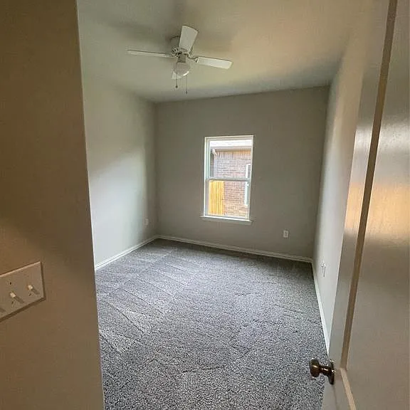 2829 Peony Dr — Photo 10