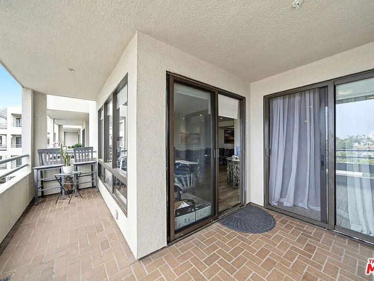 122 Ocean Park Blvd #507 — Photo 25