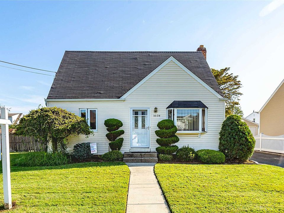 1st image of 1034 Bowling Green Dr