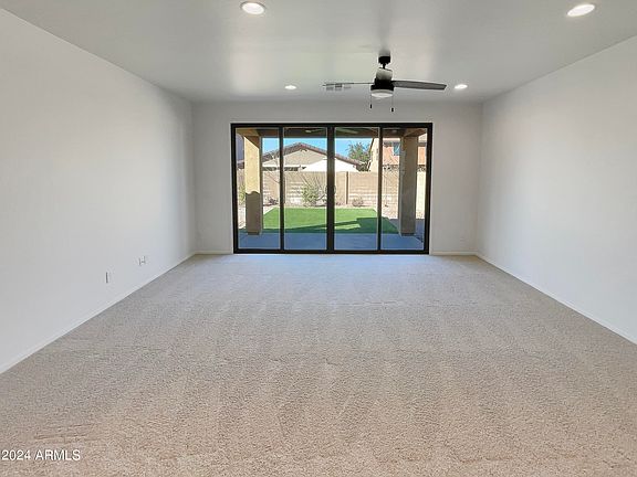 3rd image of 4554 W KIRKLAND Avenue