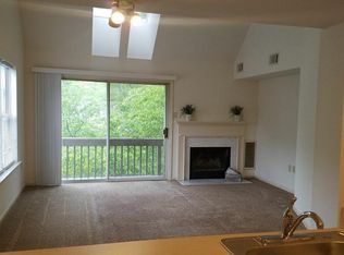 429 Derry Dr, Aston, PA 19014