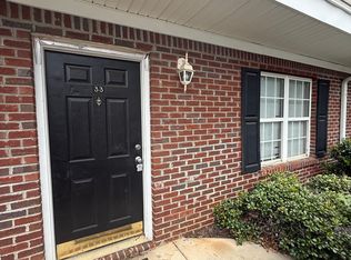33 Point Place Dr, Cartersville, GA 30120