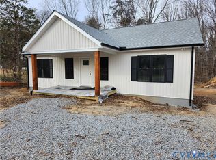 11 Spillman Rd, Farmville, VA 23901