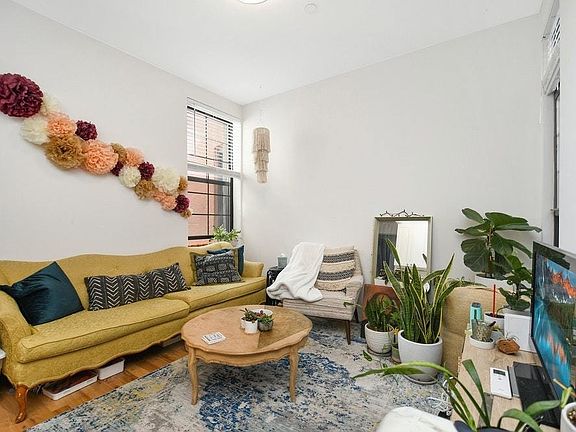 4th image of 787 Franklin Ave #3E