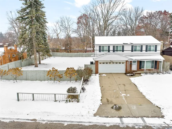 22948 & 22960 Leewin St, Detroit, MI 48219