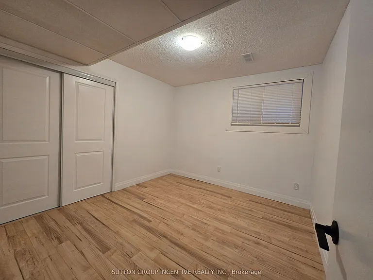 211 Cliff Rd #LOWER — Photo 15