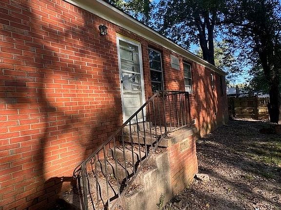 2nd image of 3602 Suzanne Dr