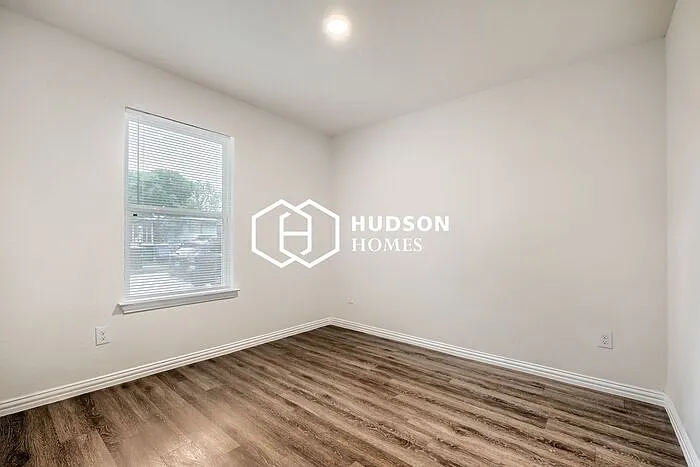 707 Sewanee St — Photo 7