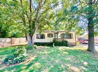 2814 Glenview Dr, Statesville, NC 28677