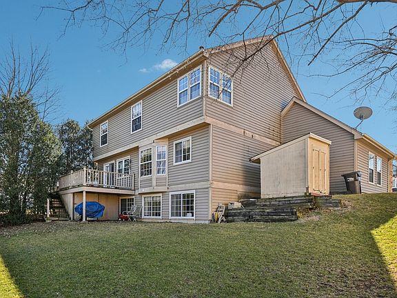 3rd image of 1622 Durham Ct