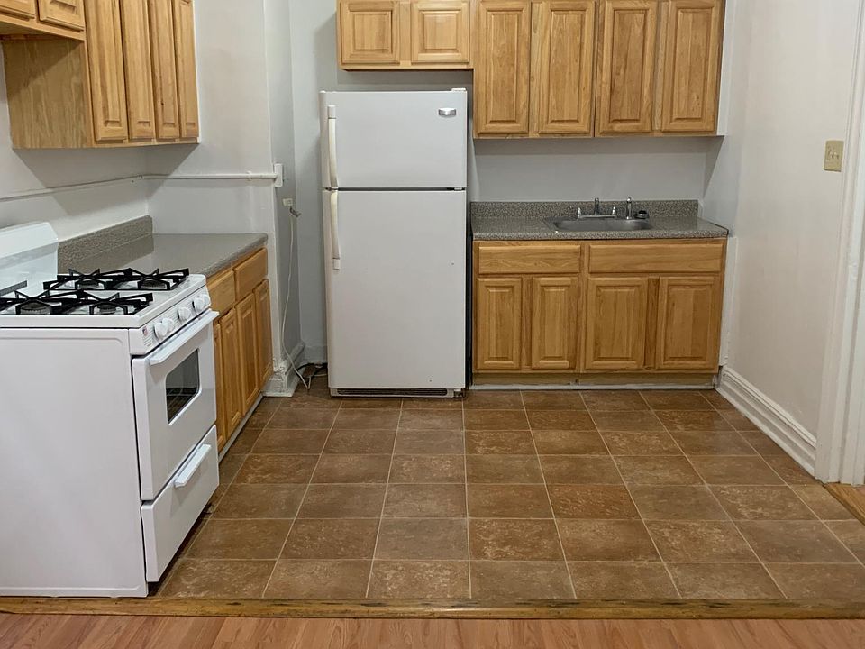 1st image of 214 Glenwood Ave APT 210