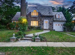 1927 Summit Ter, Alexandria, VA 22307