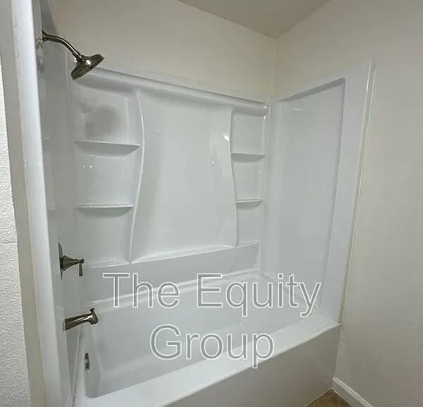 1140 W Tulare Ave #C — Photo 18