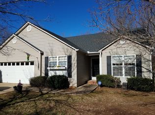 313 Riverside Chase Cir, Greer, SC 29650
