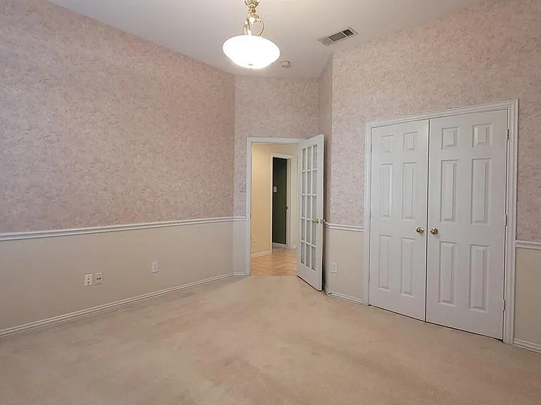 6401 Dakota Dr — Photo 28
