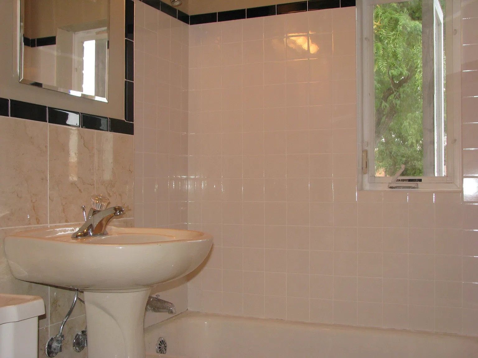 1 bed, 600 sqft, $1,320 — Photo 4