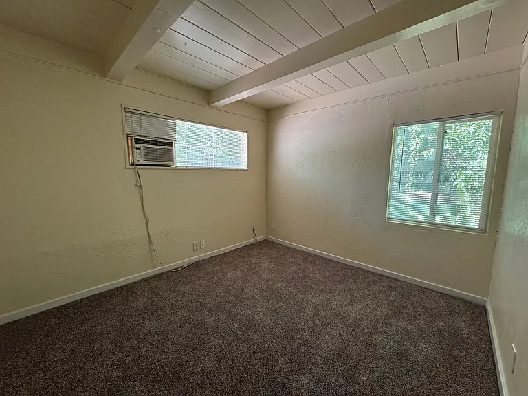 6542 Leesburg Pl — Photo 15