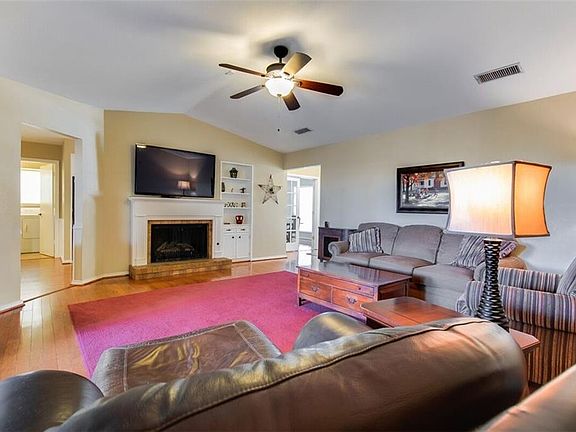 4th image of 4837 Preston Trail Dr