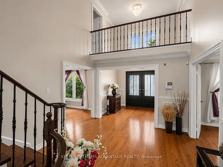 73 Highglen Ave — Photo 7