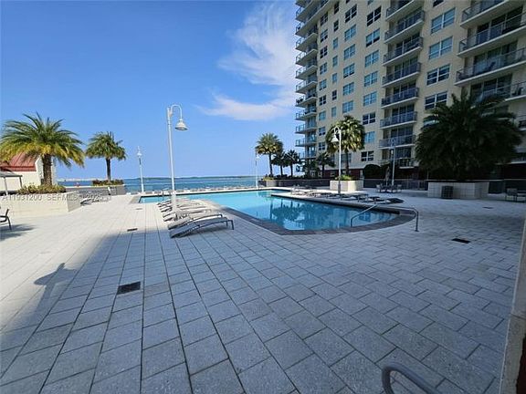 3rd image of 1155 Brickell Bay Dr APT 3408