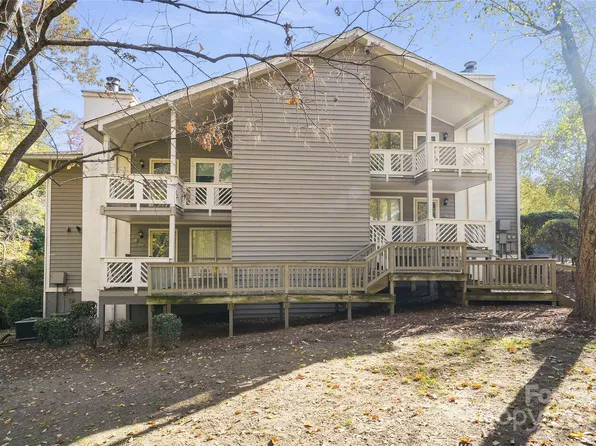 7429 Ashfield Ct, Charlotte, NC 28226