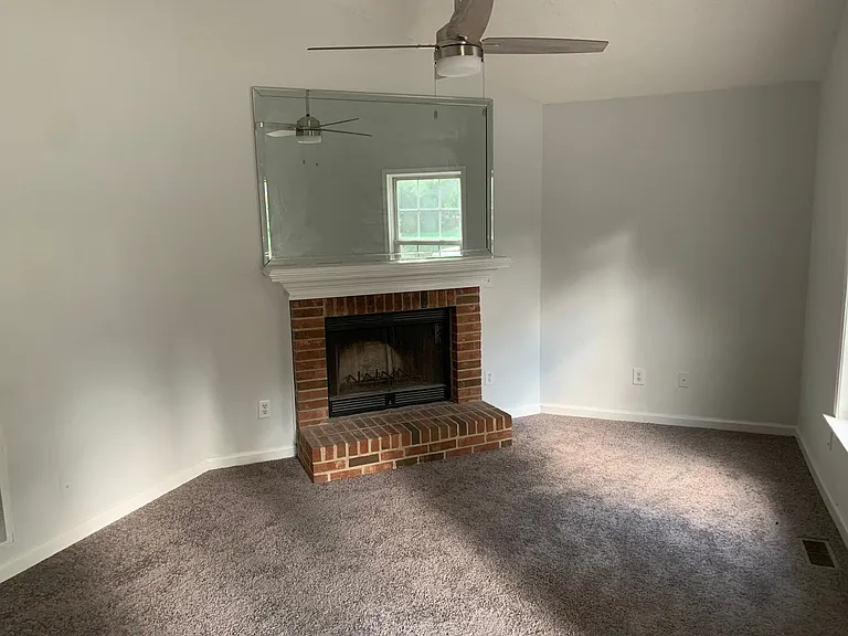 4029 Hickory St — Photo 2