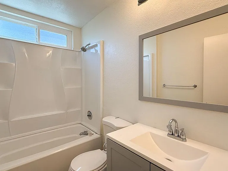 2625 Highland Ave — Photo 18