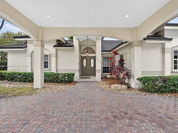 4th image of 12200 SW 100th St