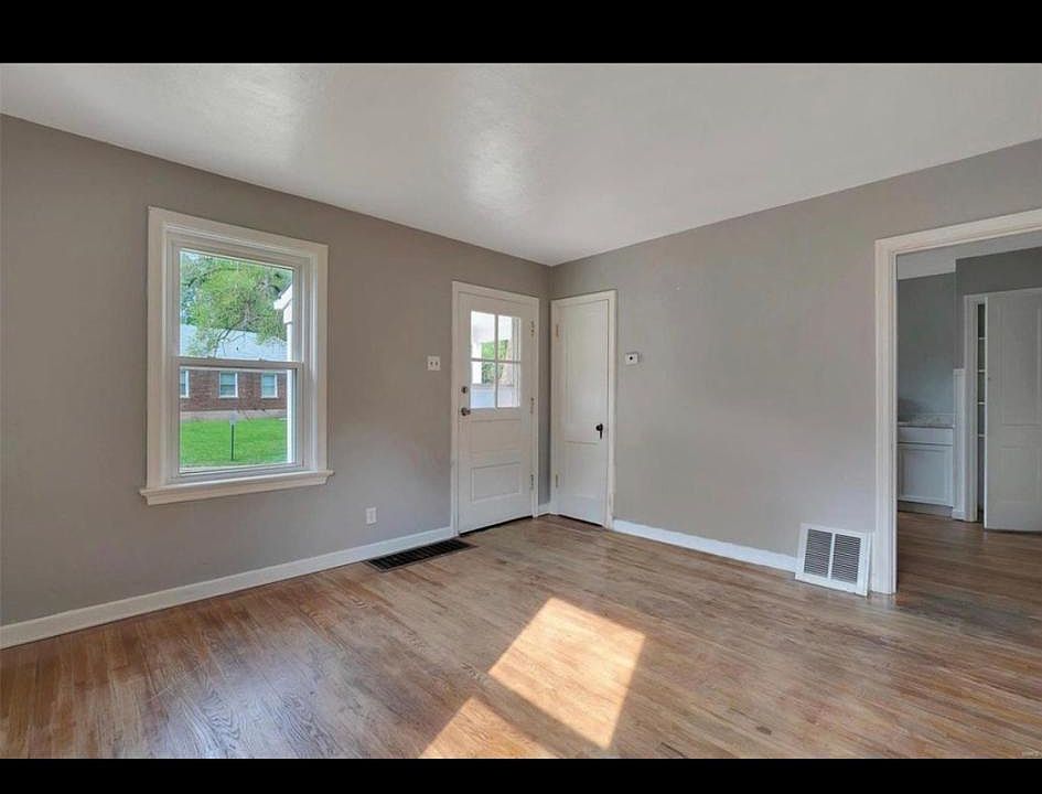 1st image of 9546 Bataan Dr #9548