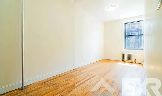 Rented by EXR | media 11