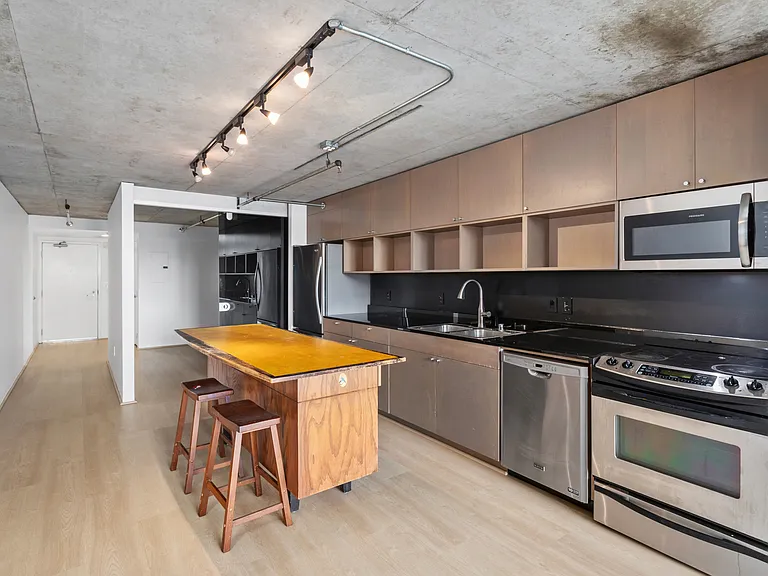 855 Folsom St #521 — Photo 10