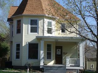 1104 E Burlington St, Iowa City, IA 52240