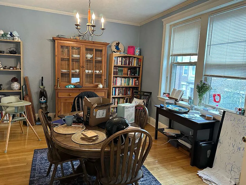 4 bed, 1200 sqft, $4,300 — Photo 2