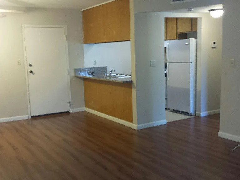 1617 Calle Vaquero #201 — Photo 4