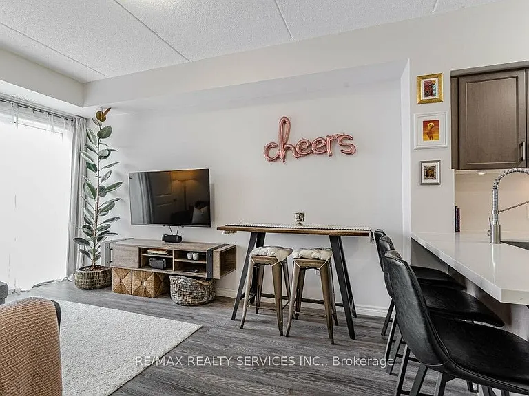 630 Sauve St #510 — Photo 4