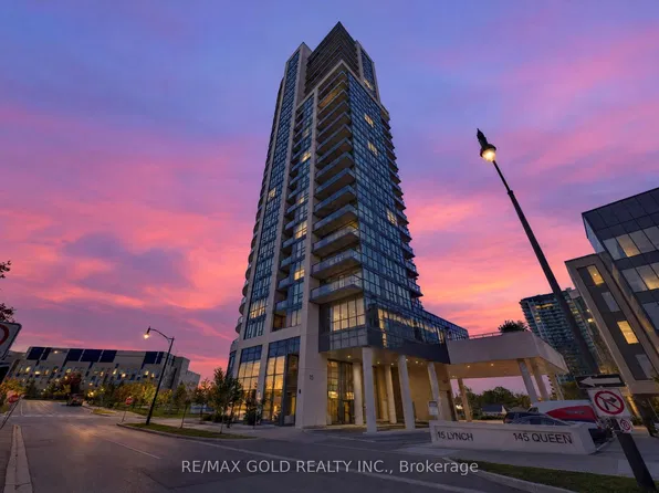 15 Lynch St #505, Brampton, ON L6W 2Z8