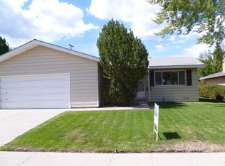 1836 Alpine St, Carson City, NV 89703