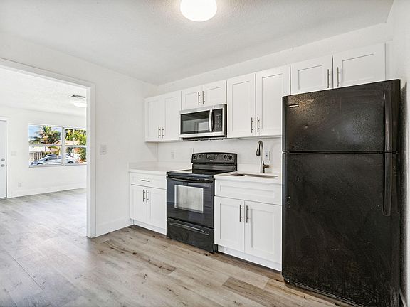 3rd image of 701 NW 2nd Ave