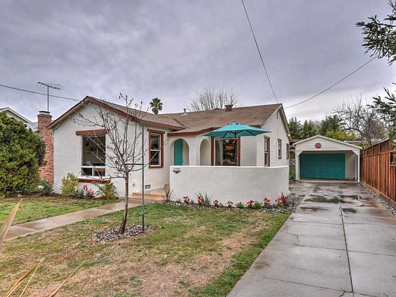 3rd image of 3995 Holly Dr