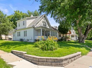 1005 S 48th St, Omaha, NE 68106