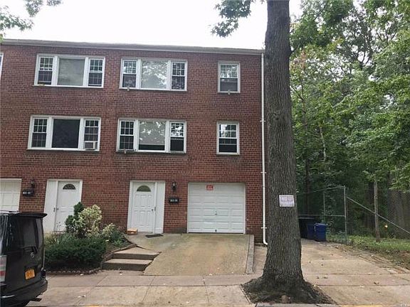 2nd image of 16624 Gothic Dr