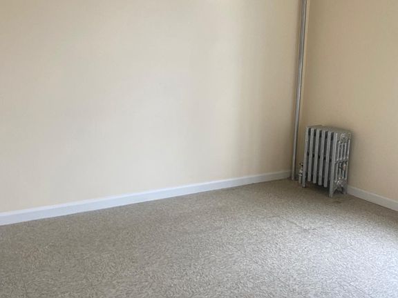 5th image of 745 E 223rd St APT 2