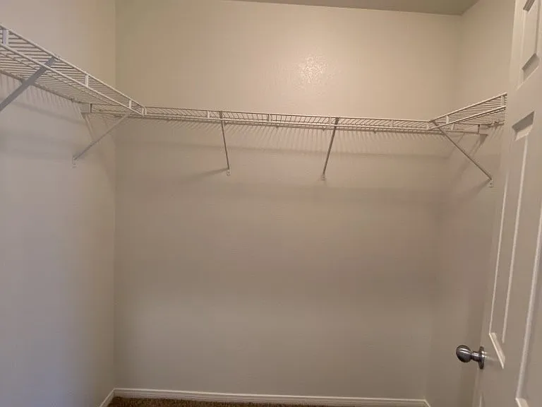 5680 Woods Crossing St — Photo 22