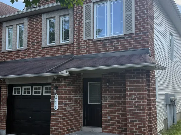 111 Woodmill Ter, Ottawa, ON K2K 0B8