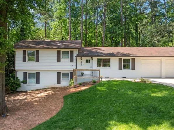 3456 Thornewood Dr, Doraville, GA 30340