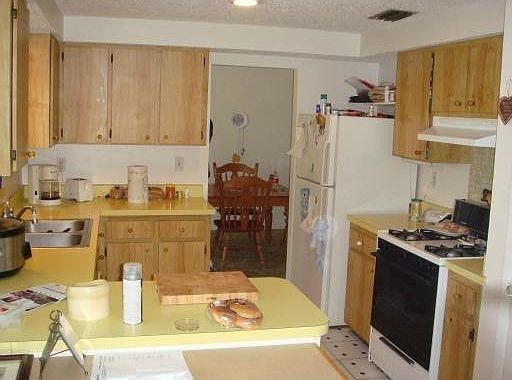5th image of 4409 Riverwood Ave