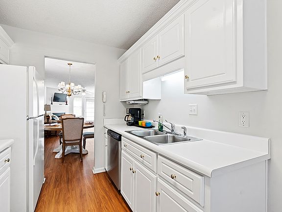 4th image of 108 Wisteria Ct