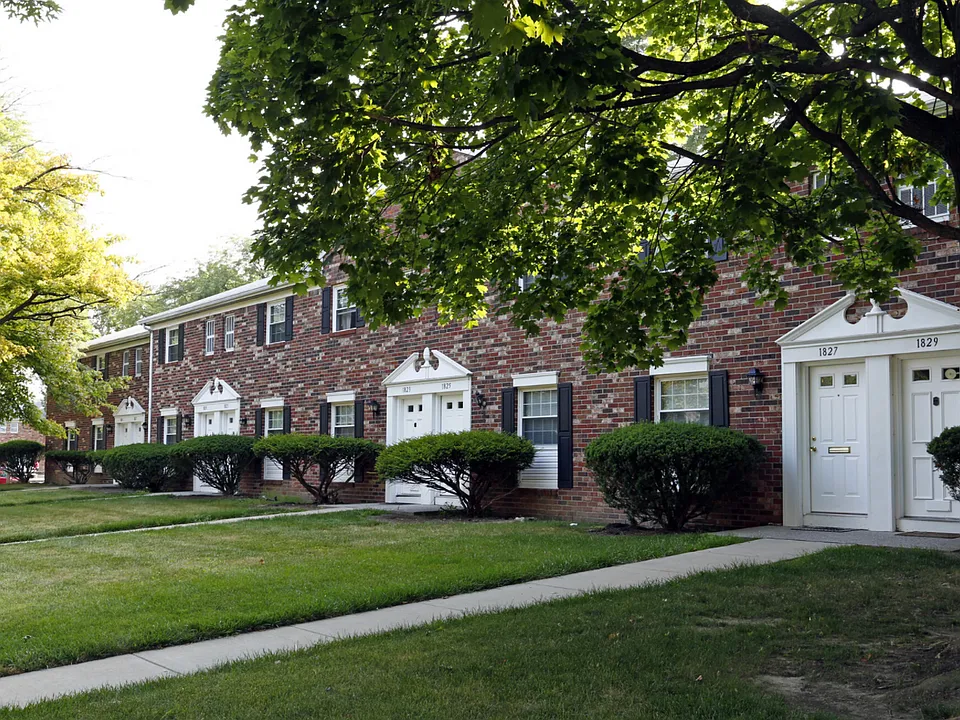 Glendale Village