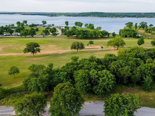 173 Oakwood Trl, Eastland, TX 76448