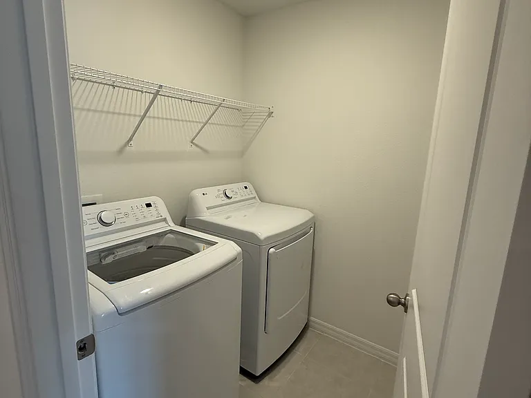 5221 Luisa Ct — Photo 18